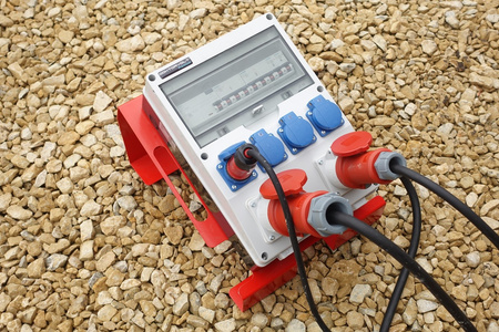 Rozdzielnica budowlana na stojaku zabezpieczenia Siemens pTD-S/FI SET przenośna z gniazdami 16A 32A CEE MENNEKES 4x230V rozdzielnia elektryczna na budowę skrzynka elektryczna z zabezpieczeniem Doktorvolt DV-6160-D