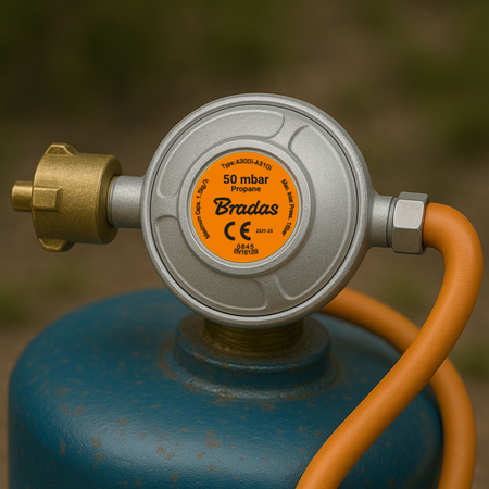 Reduktor gazowy 50mbar z gwintem 1/4"L do grilla gazowego RG A310-002 Bradas RG-A310-002