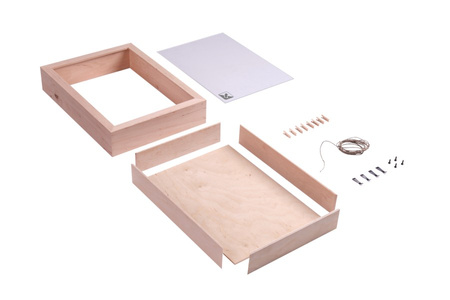 Drewniana ramka 3D + klamerki, format A4, głębokość 4 cm R3DSO4A4 KLA