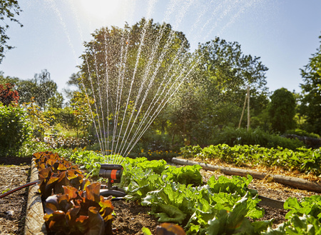 Zraszacz ogrodowy wahadłowy Gardena 8057