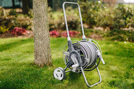 Zestaw WHITE SILVER PLUS 30m wąż ogrodowy + akcesoria przyłączeniowe BRADAS WL-W2B30