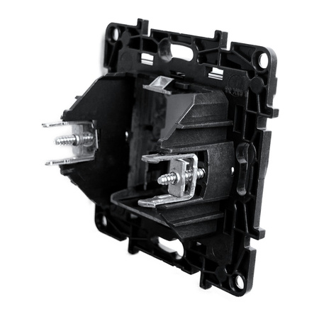 Adapter Systimax czarne Niloe Step 863588