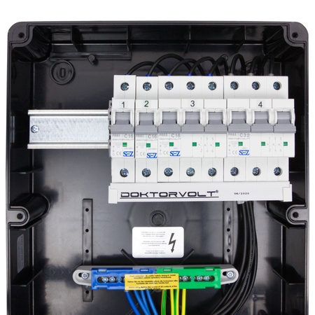 Rozdzielnica budowlana 16A 32A zabezpieczona erbetka 4x230V Doktorvolt DV-2107-D