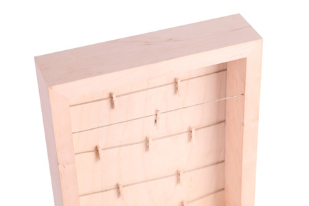 Drewniana ramka 3D + klamerki, format A4, głębokość 4 cm R3DSO4A4 KLA