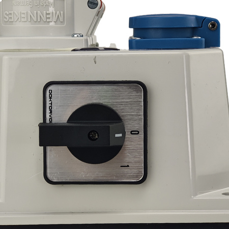 Rozdzielnica budowlana z rozłącznikiem izolacyjnym 32A BAU 2x16A 3x230V Schuko Mennekes Doktorvolt® DV-9771-D