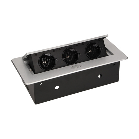 Gniazdo meblowe wpuszczane w blat z płaskim frezowanym rantem. 3x2P+Z. srebrne OR-AE-1336/G