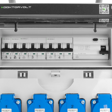 Rozdzielnica budowlana 16A 32A CEE 4x230V na stojaku z wtyczką TGD-S/FI z zabezpieczeniami VDE Doktorvolt DV-6050-D